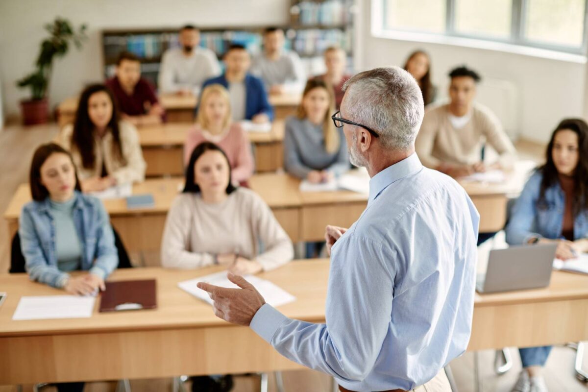 école supérieure vente exportation commerce BTS international étudiant diplôme cursus enseignement éducation formation