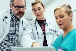 Comment devenir cadre paramédical de santé ?