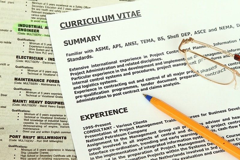 Comment monter votre CV pour aide-soignante