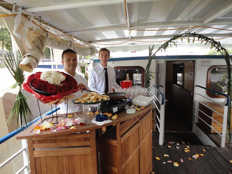 Les meilleures péniches de Paris pour organiser son événement d'entreprise