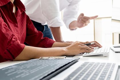 Formation informatique pour reconversion professionnelle : quelles options sont possibles ?