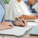 Maîtriser le droit d’auteur : formation pratique et enjeux juridiques pour les professionnels