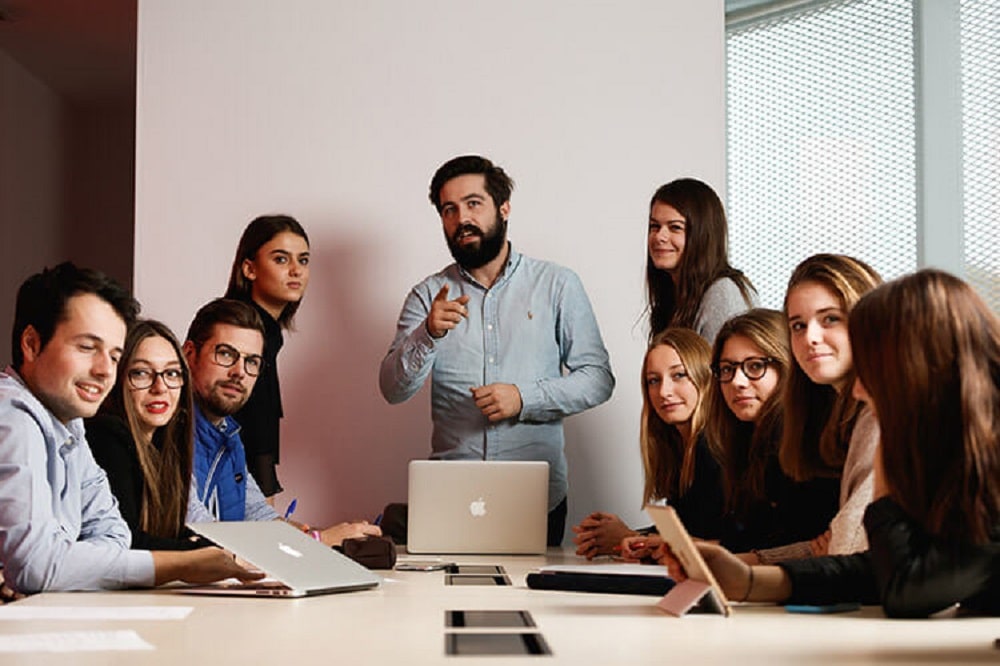 obtenir un bachelor management